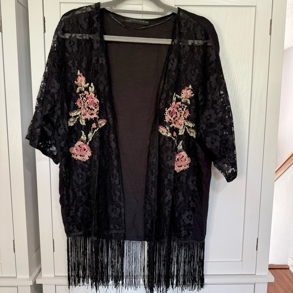 Signature 8 Black Lace Kimono Floral Embroidery Fringe Boho Whimsigoth Medium